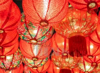 red_chinese_lanterns